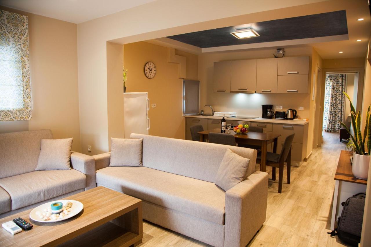Paporas Apartments Svoronata Bagian luar foto