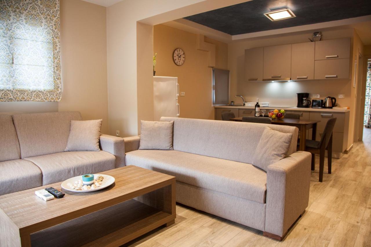 Paporas Apartments Svoronata Bagian luar foto